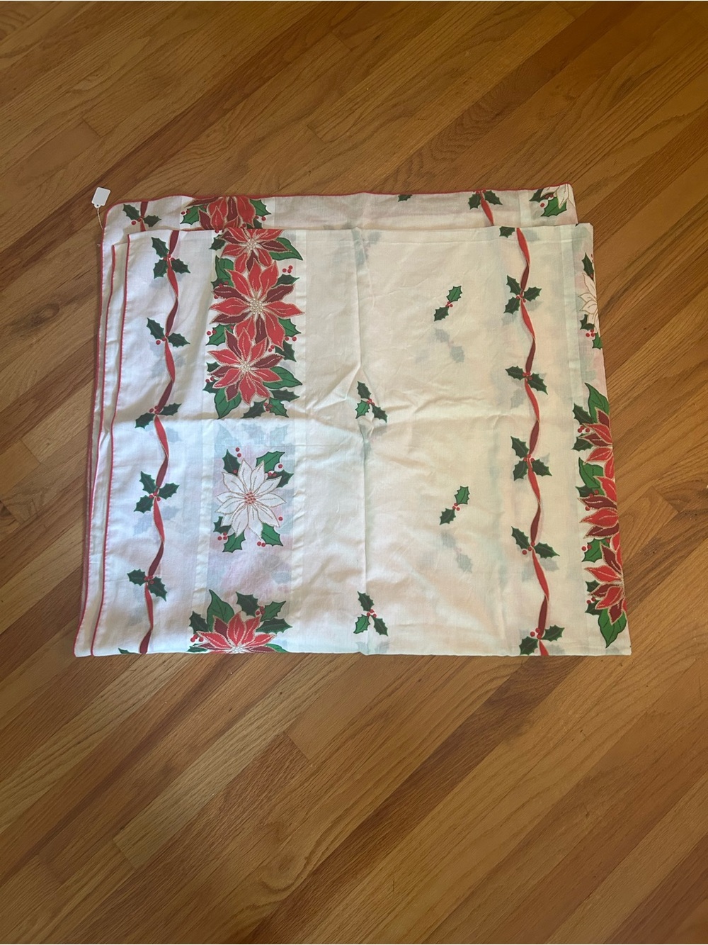 Vintage Festive Poinsettia Holiday Tablecloth - Red & Green on White